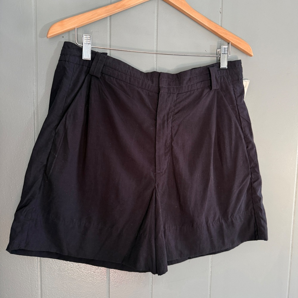 NWT -READ- Free People Navy Pleated Trouser Shorts Lyocell Linen Blend Size 10